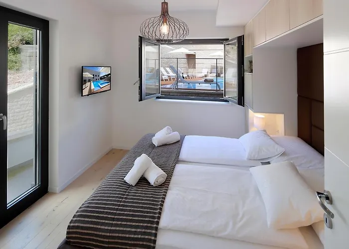 Modena Maris-heated Pool-grill-relax-jacuzzi Апартаменти Опатія