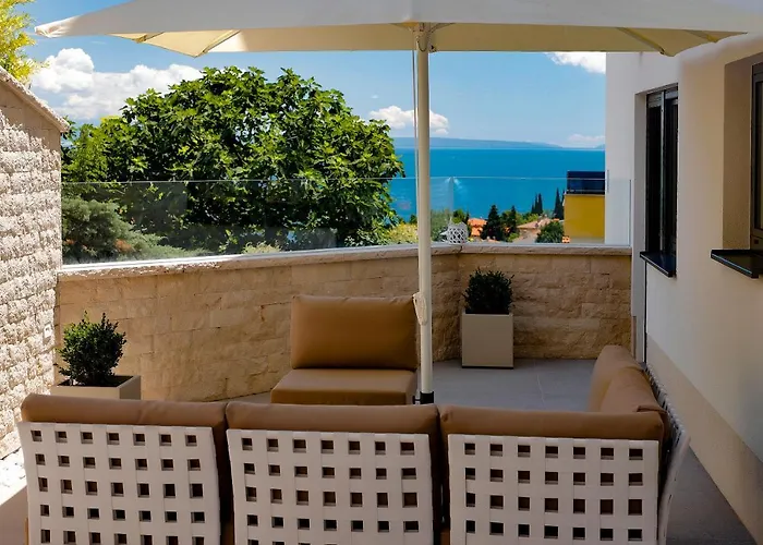 Апартаменти Modena Maris-heated Pool-grill-relax-jacuzzi