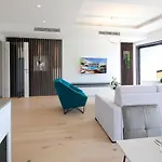 Modena Maris-heated Pool-grill-relax-jacuzzi Apartment *