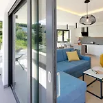 Modena Maris-heated Pool-grill-relax-jacuzzi * 오파티아