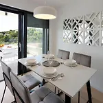 Modena Maris-heated Pool-grill-relax-jacuzzi Apartment *