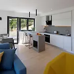 Modena Maris-heated Pool-grill-relax-jacuzzi Apartment Opatija