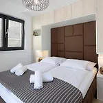 Modena Maris-heated Pool-grill-relax-jacuzzi Apartment *