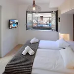 Modena Maris-heated Pool-grill-relax-jacuzzi Apartment Opatija