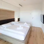 Modena Maris-heated Pool-grill-relax-jacuzzi * Opatija