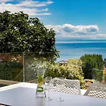 Modena Maris-heated Pool-grill-relax-jacuzzi Apartment Opatija