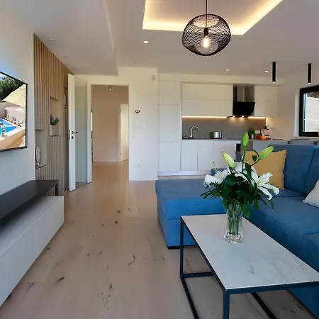 Modena Maris-heated Pool-grill-relax-jacuzzi Apartment Opatija