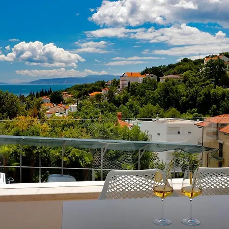 Apartment Modena Maris-heated Pool-grill-relax-jacuzzi *