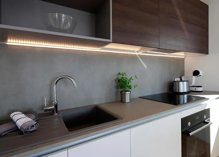 Apartment Modena Maris-heated Pool-grill-relax-jacuzzi *