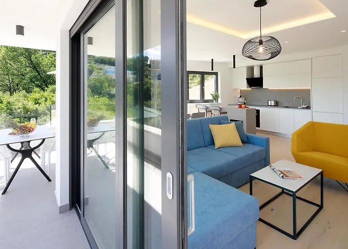 Modena Maris-heated Pool-grill-relax-jacuzzi * Opatija