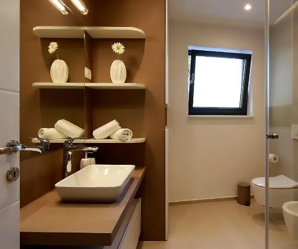 Modena Maris-heated Pool-grill-relax-jacuzzi Apartment Opatija