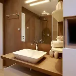 Appartement Modena Maris-heated Pool-grill-relax-jacuzzi *