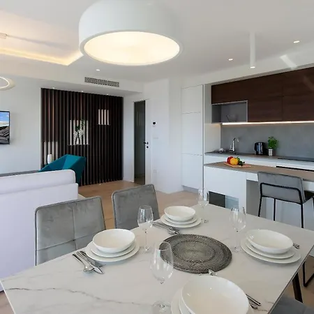 Daire Modena Maris-heated Pool-grill-relax-jacuzzi Opatija