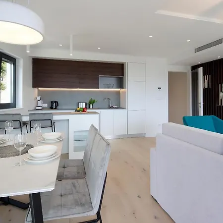 Daire Modena Maris-heated Pool-grill-relax-jacuzzi Opatija