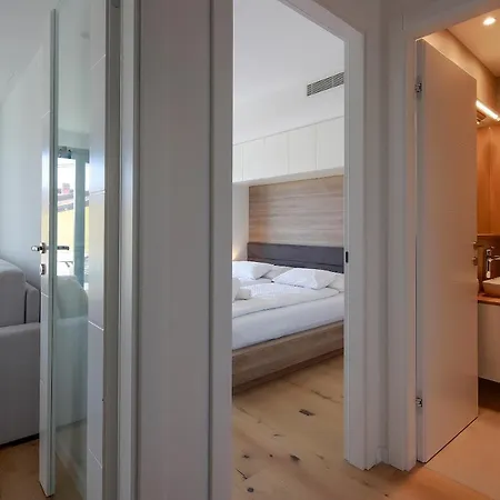 Modena Maris-heated Pool-grill-relax-jacuzzi Daire Opatija